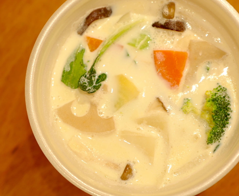 15種類のお野菜が入ったスープとタンしゃぶ弁当